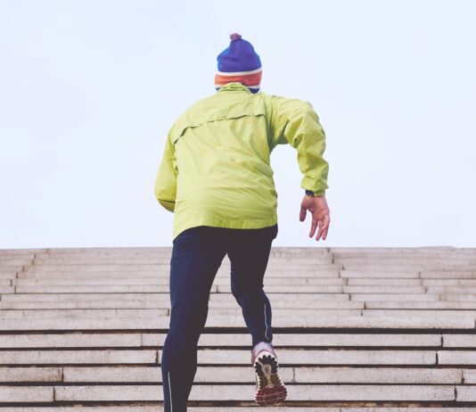 하체 근력 강화, 균형 잡힌 몸 만들기 person climbing concrete stairs